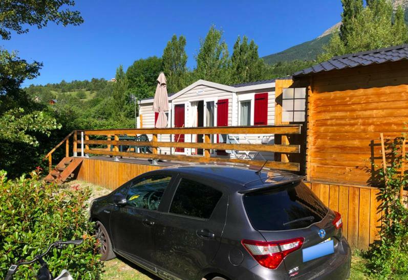 Mobil Home Proche Du Plan D'Eau D'Embrun Exterior foto